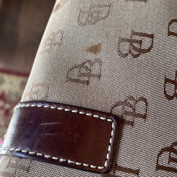 Dooney&Bourke large tote - Picture 5 of 16